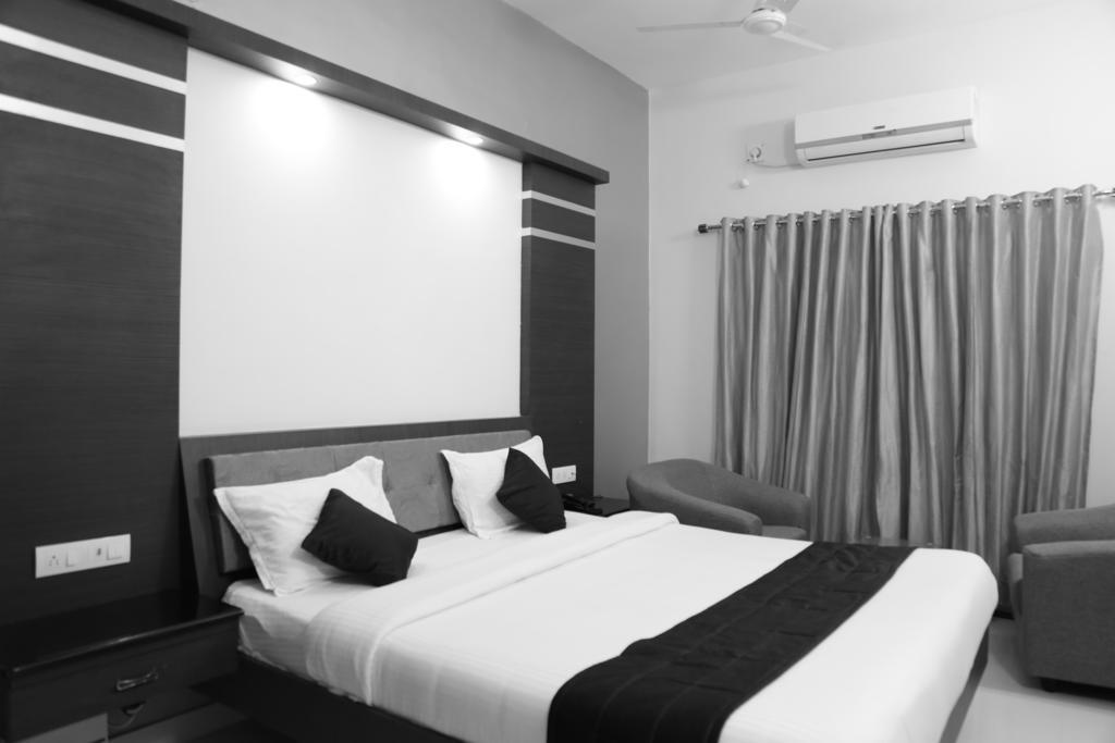 Aparthotel Pine Tree Kanchipuram Habitación foto